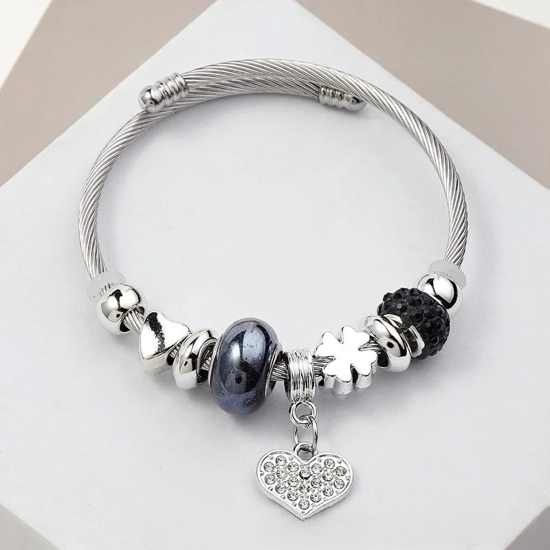 Bangle with Charms - Heart Black